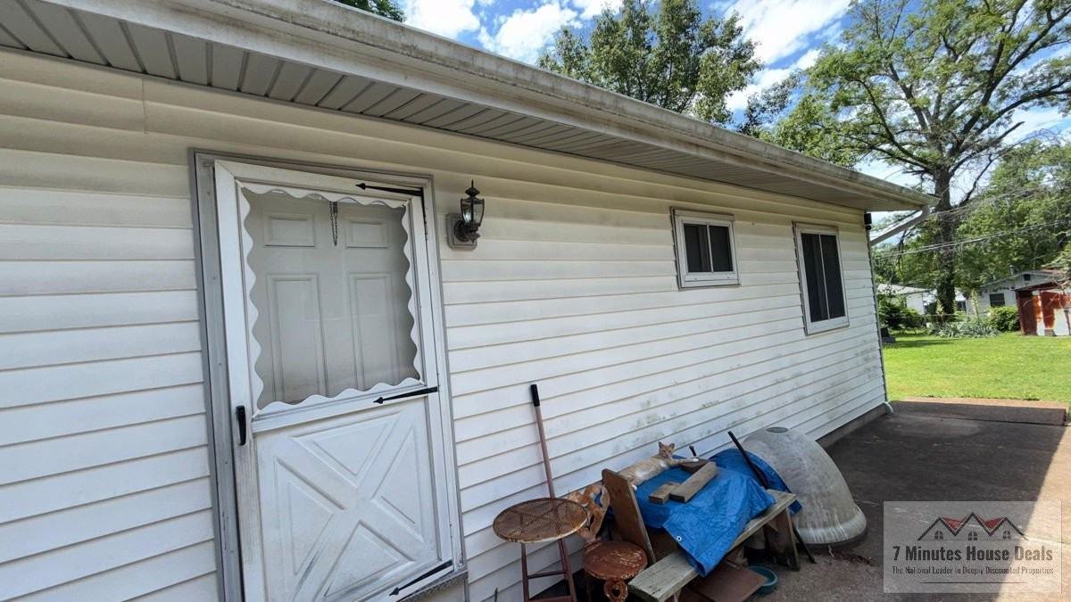 10187 Count Dr - Photo 3 of 18