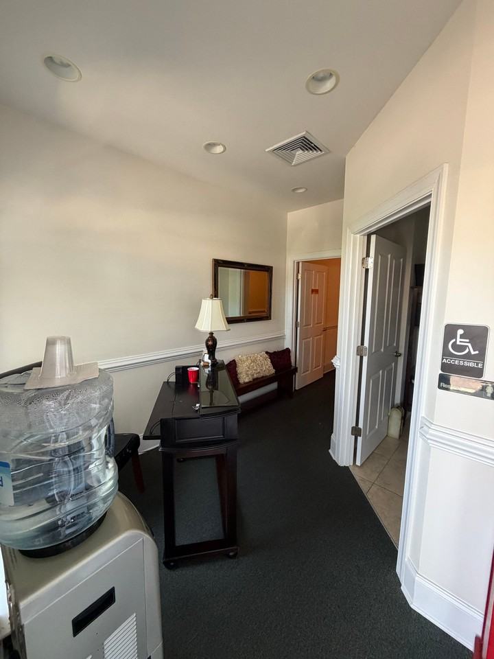 4378 Oleander Dr #3 - Photo 4 of 9