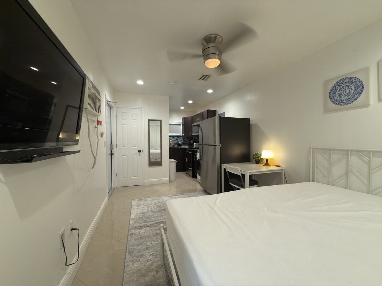 2235 Liberty St #2 - Photo 3 of 9