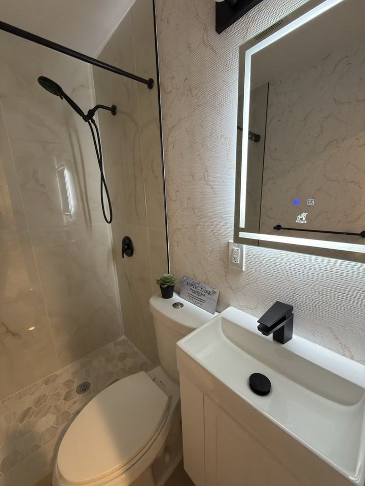 2235 Liberty St #2 - Photo 5 of 9