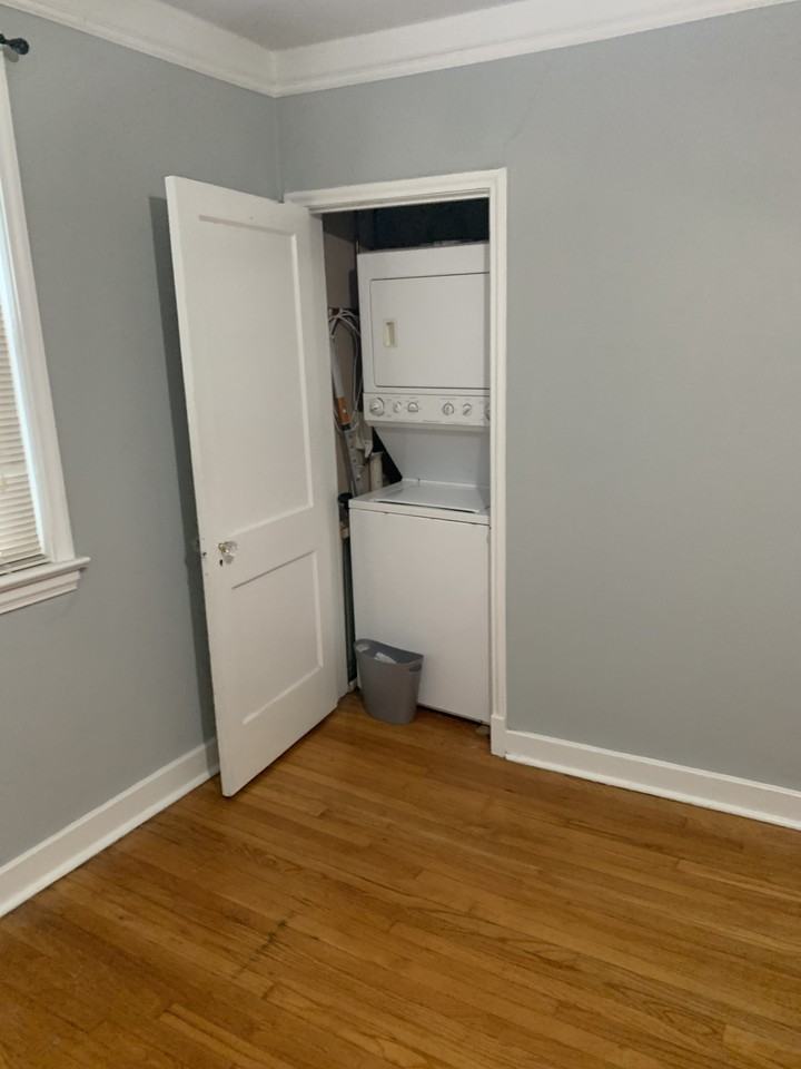 3316 Robert St #1 - Photo 3 of 9