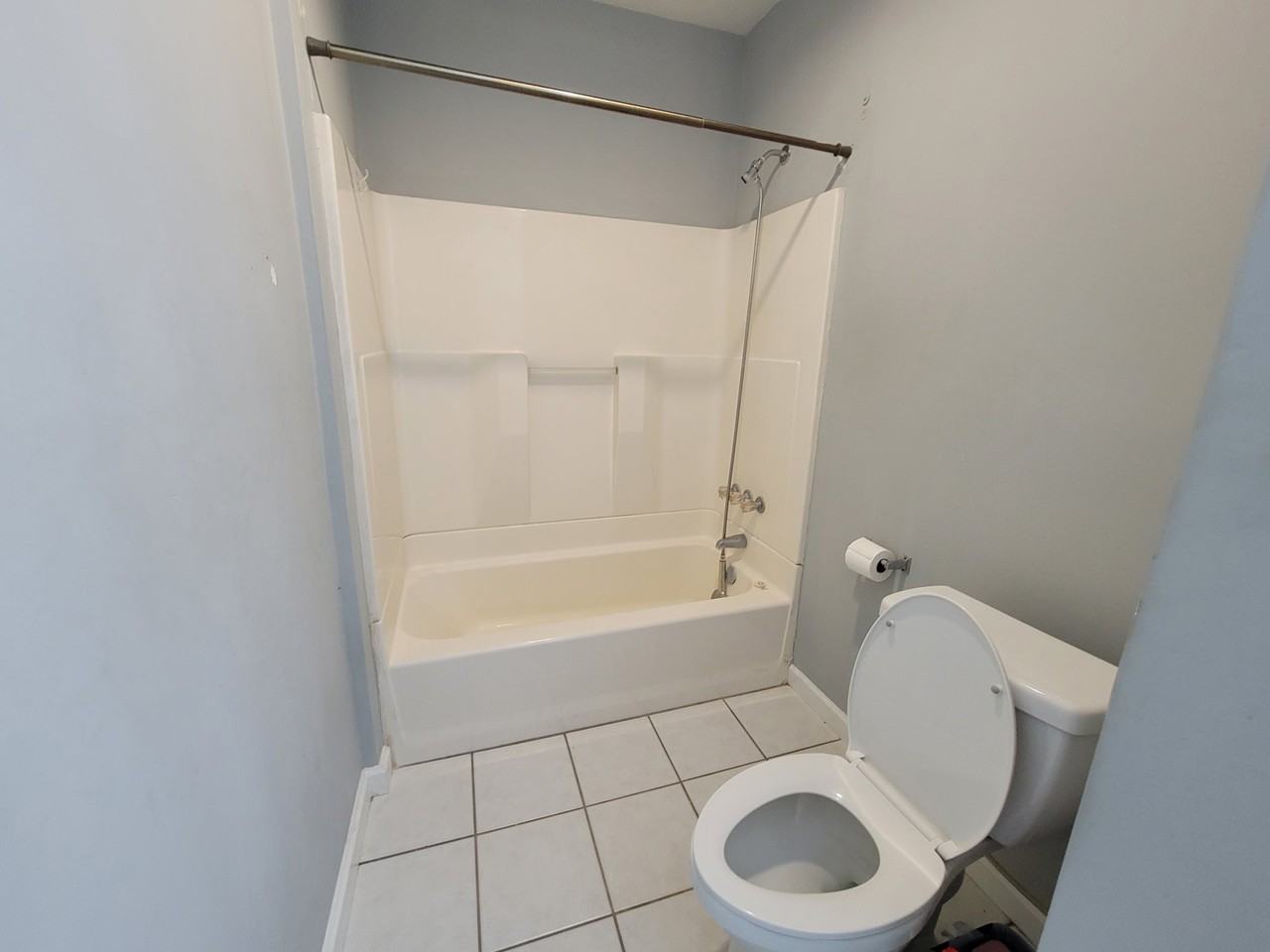 3316 Robert St #1 - Photo 4 of 9