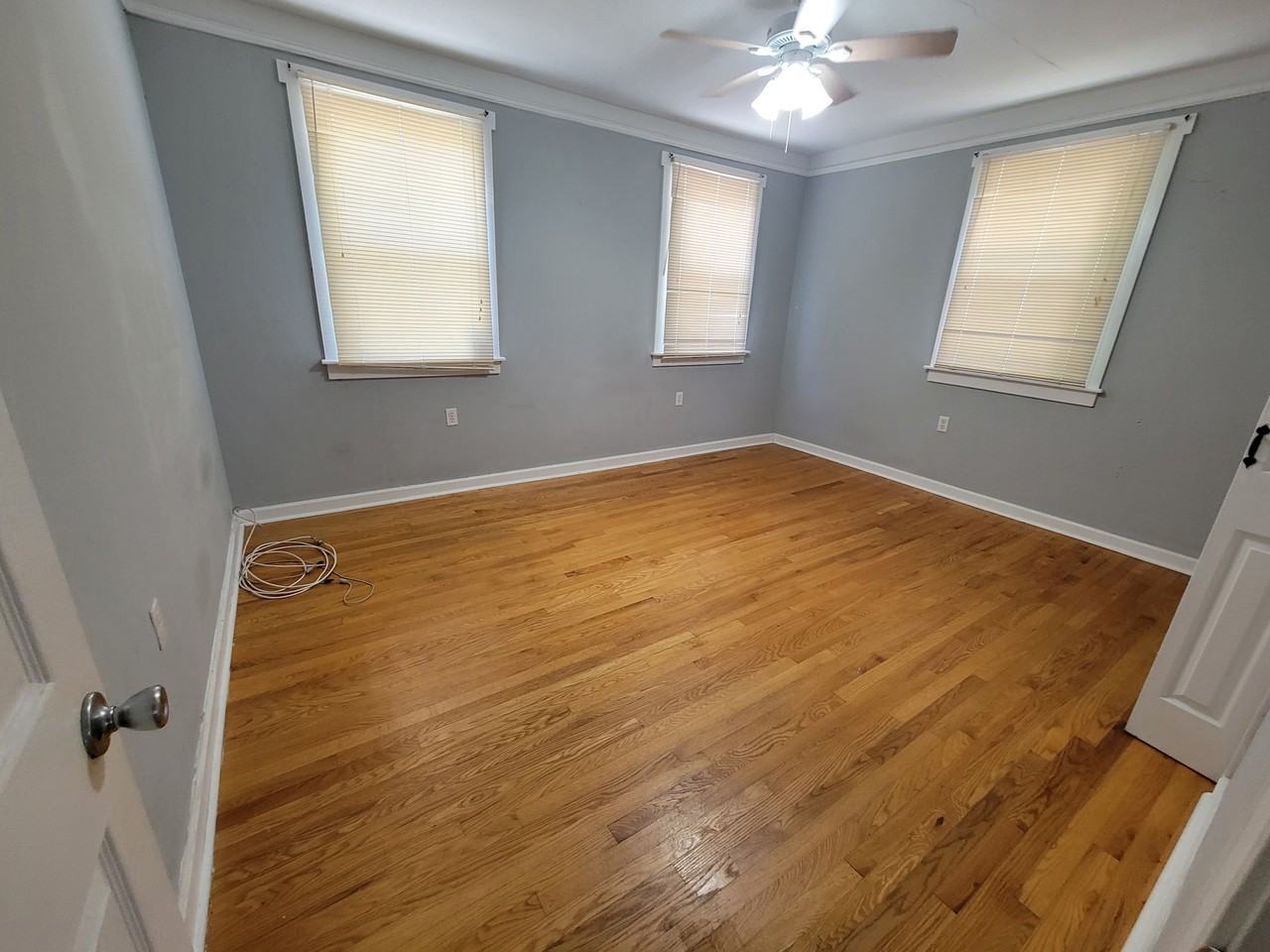 3316 Robert St #1 - Photo 6 of 9