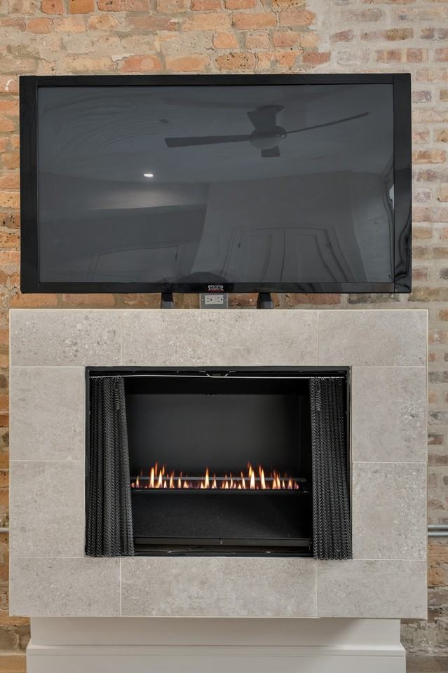 1810 N Wells St #304 - Photo 6 of 21