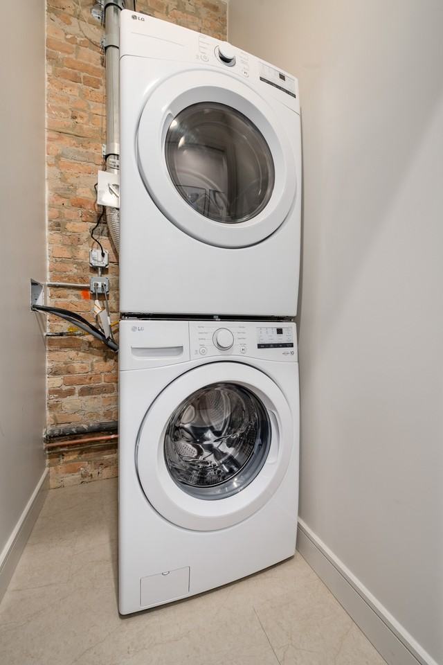 1810 N Wells St #304 - Photo 7 of 21