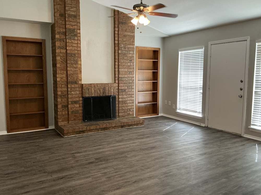 425 Kingsbridge Dr #NA - Photo 4 of 14