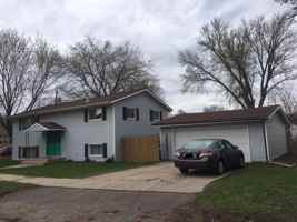 featured image of 403 8 1/2 Ave Nw
