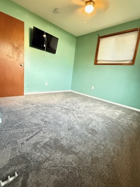 403 8 1/2 Ave Nw #403UNIT2 - Photo 3 of 17