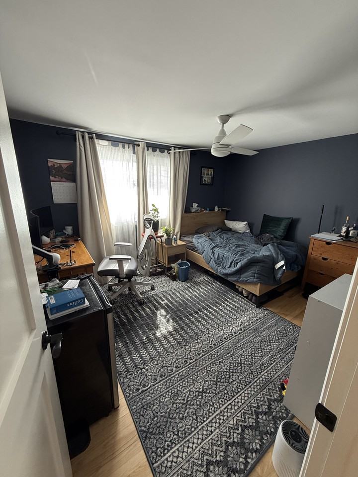 1027 Dynes Road - Photo 3 of 16