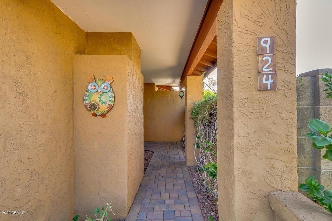 924 N 86th Way - Photo 3 of 34