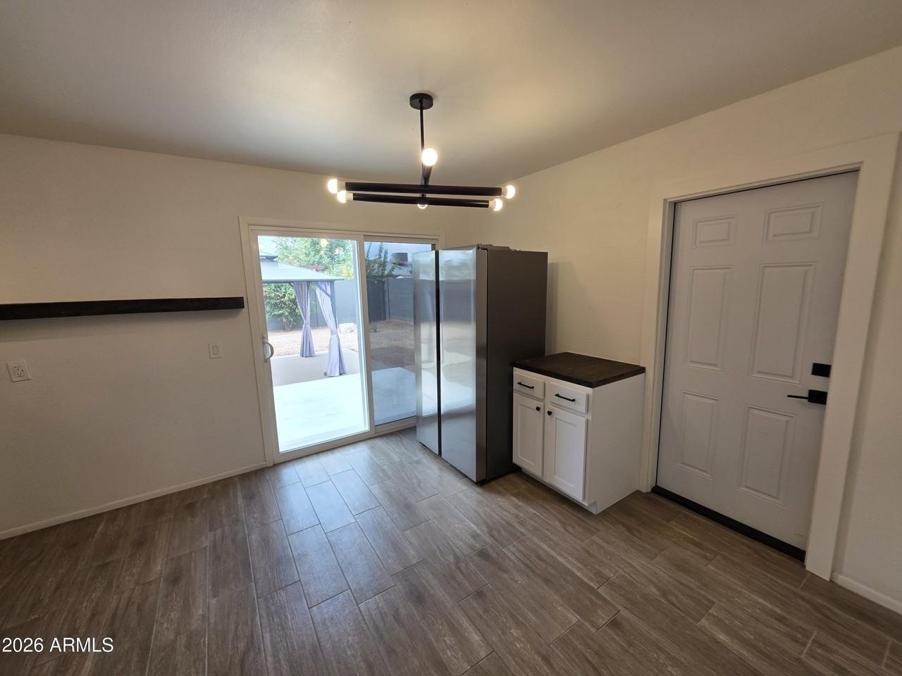 3735 E Claire Dr - Photo 5 of 25