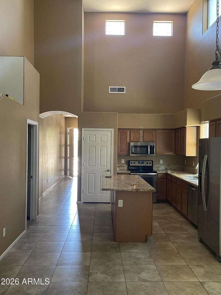3898 S Stallion Dr - Photo 4 of 25