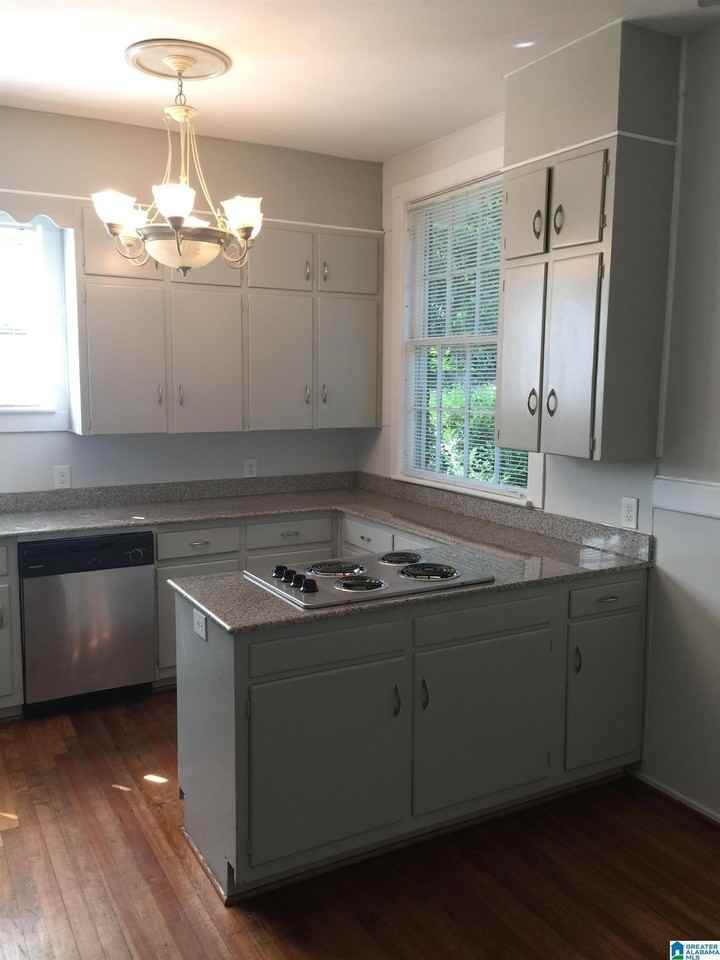 1412 Smolian Pl #B - Photo 3 of 10