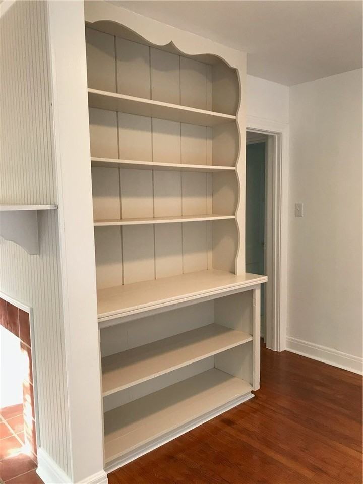 446 Cole St - Photo 6 of 14