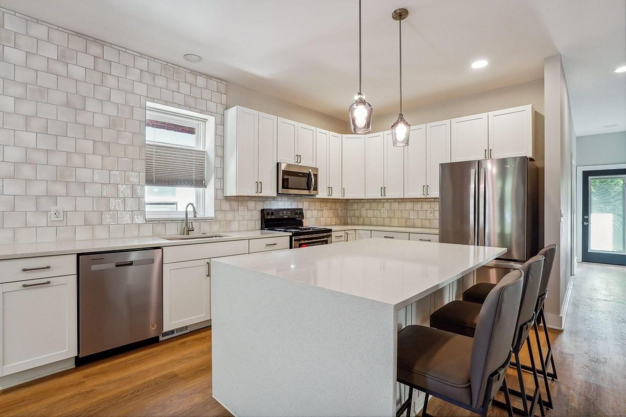 1386 Neil Ave #1-2 - Photo 5 of 20