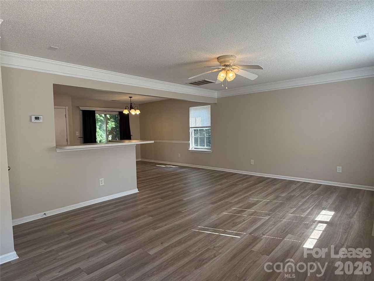 137 Camforth Dr - Photo 3 of 17