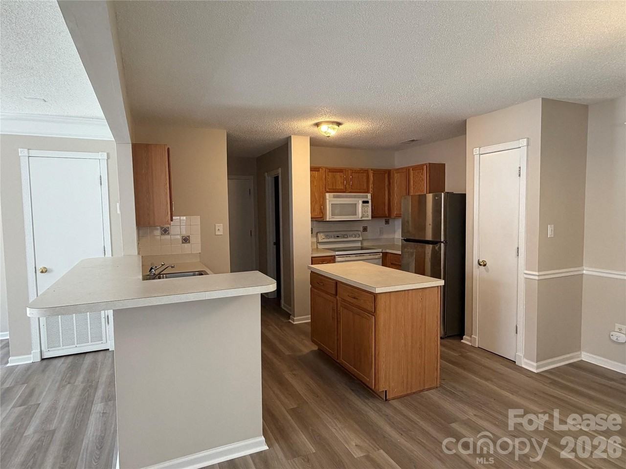 137 Camforth Dr - Photo 5 of 17