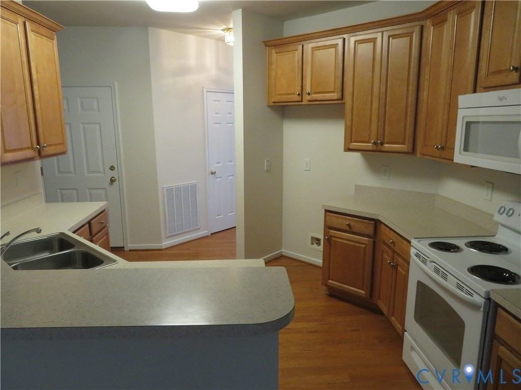 2057 Pruett Ct - Photo 5 of 19