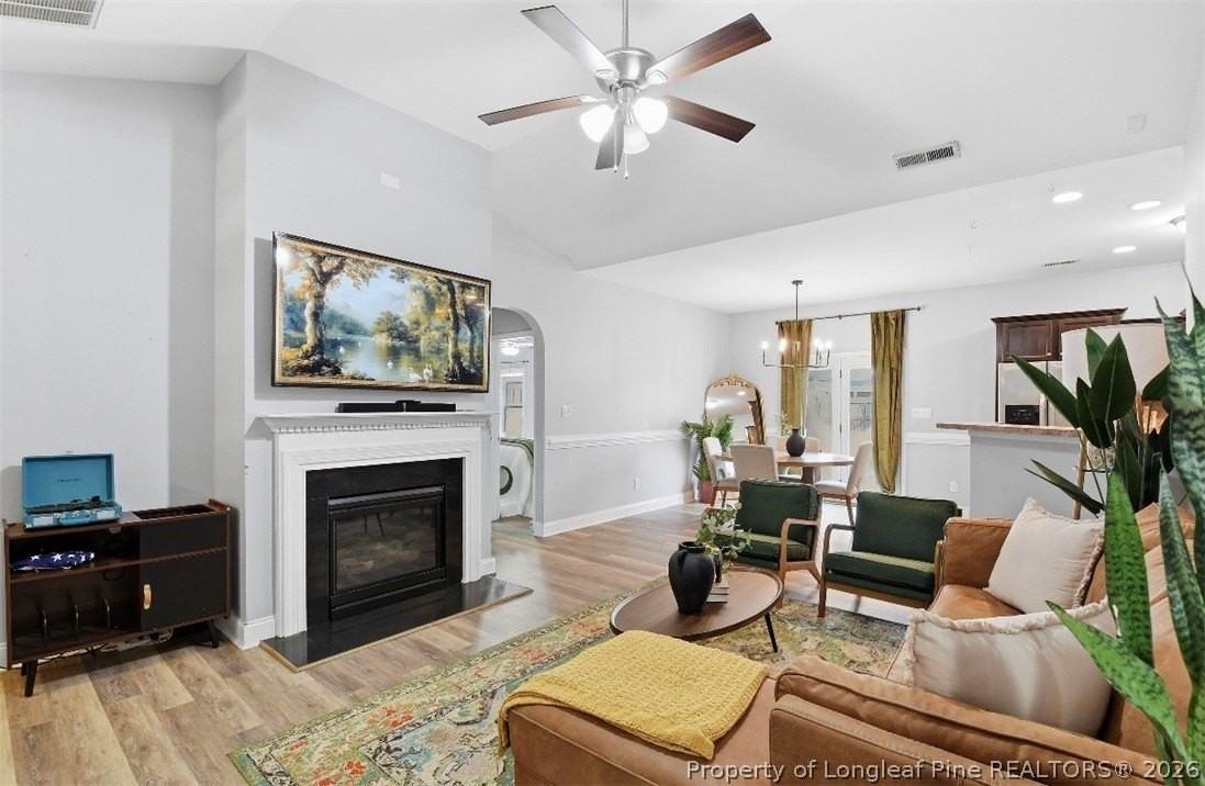 601 Collinwood Dr - Photo 5 of 20