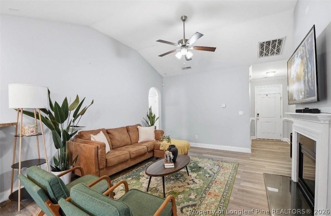 601 Collinwood Dr - Photo 6 of 20