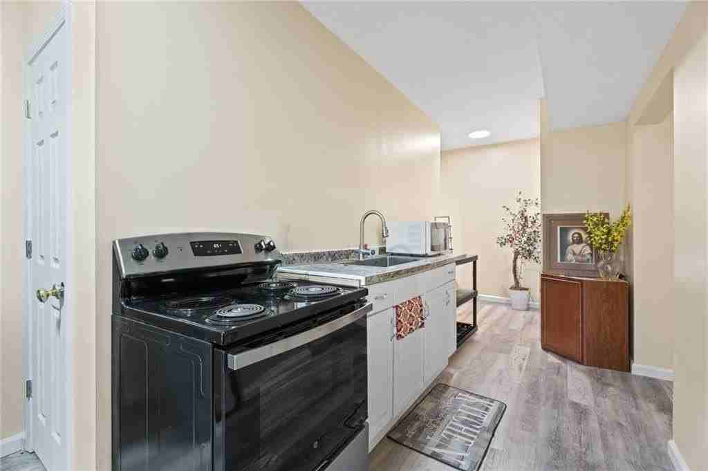 5504 Mountain View Smt - Photo 3 of 23