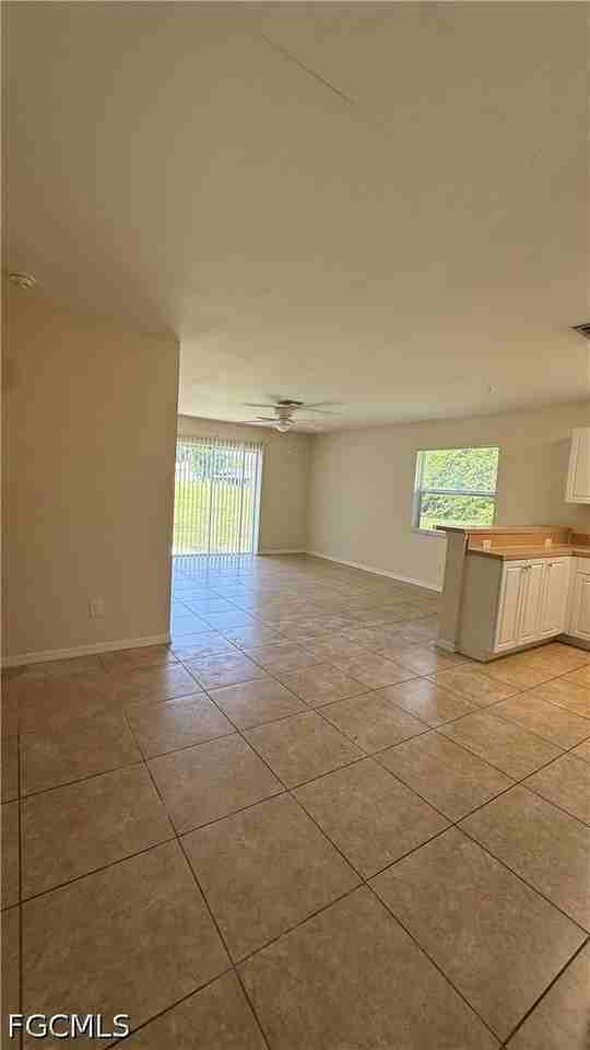 202 Hightower Ave S - Photo 5 of 17