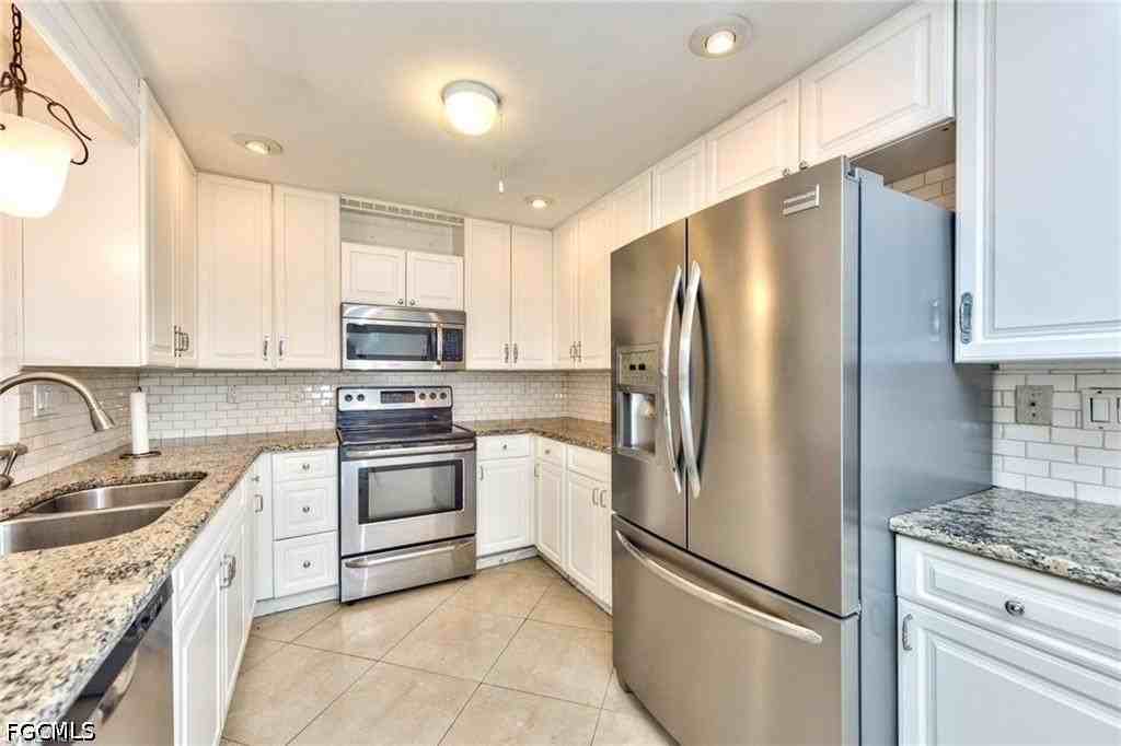1495 Cranville Sq - Photo 5 of 24