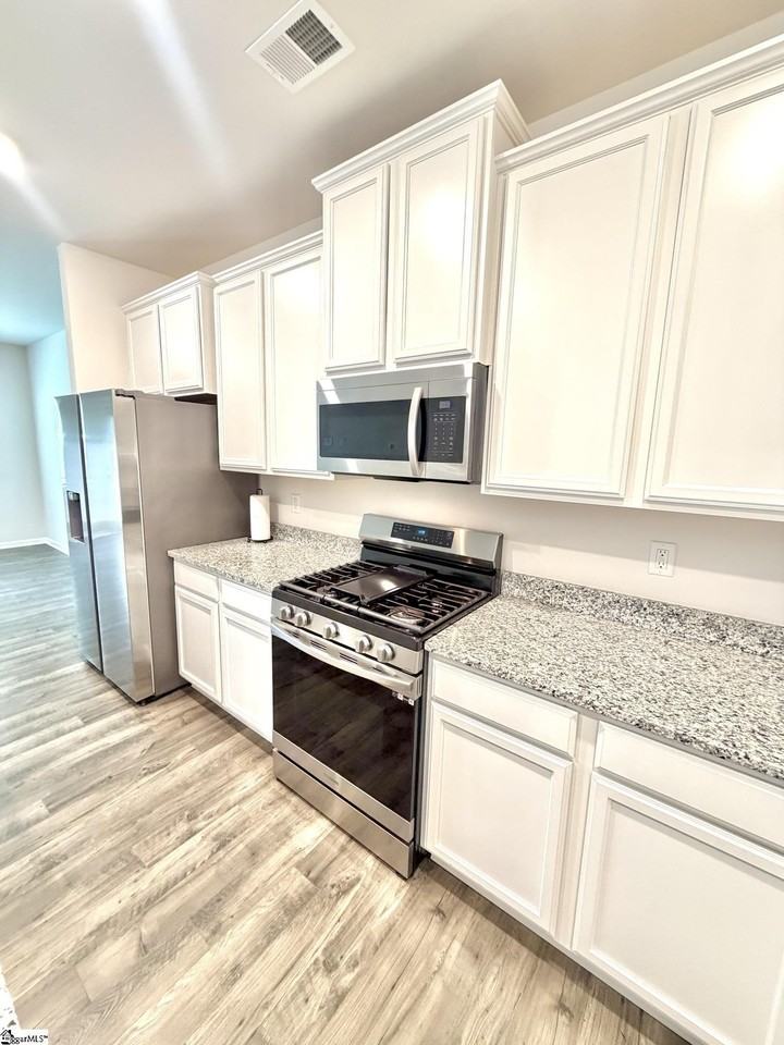 111 Norse Creek Dr - Photo 4 of 21
