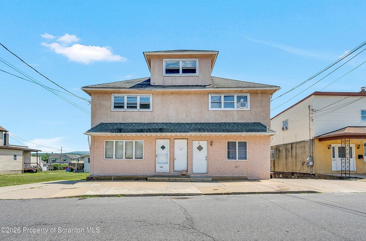 528 S Main St