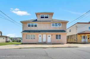 featured image of 528 S Main St