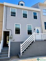 718 Ferry St - Photo 1 of 1