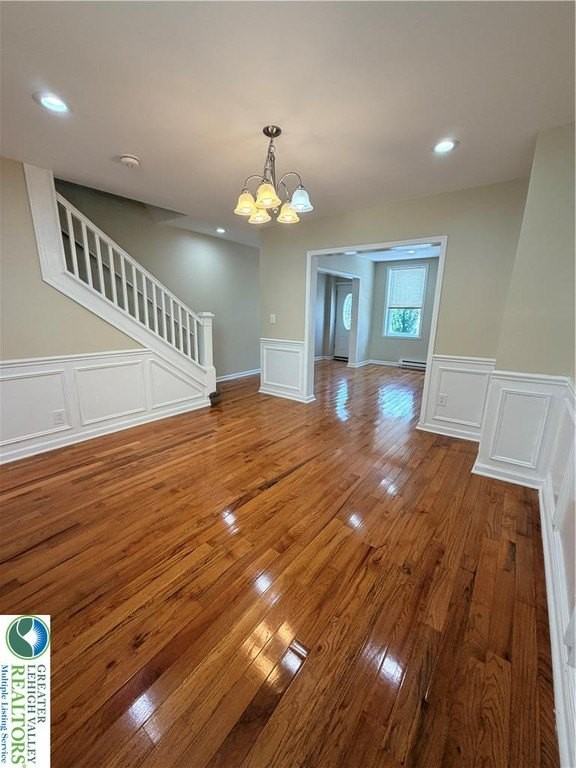 718 Ferry St - Photo 4 of 37