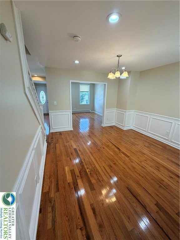 718 Ferry St - Photo 6 of 37