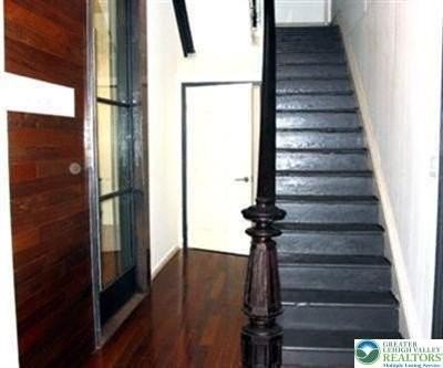 731 Lehigh St #2W - Photo 2 of 7