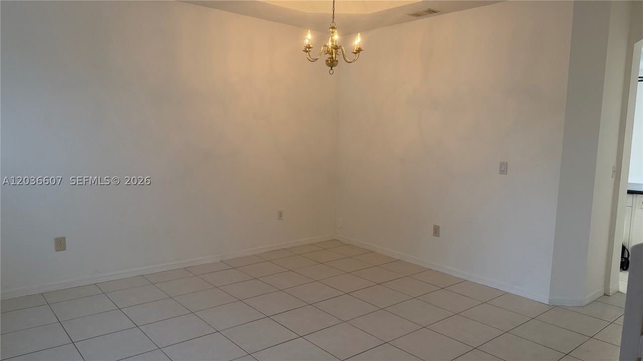8340 Nw 10th St #1G - Photo 4 of 21