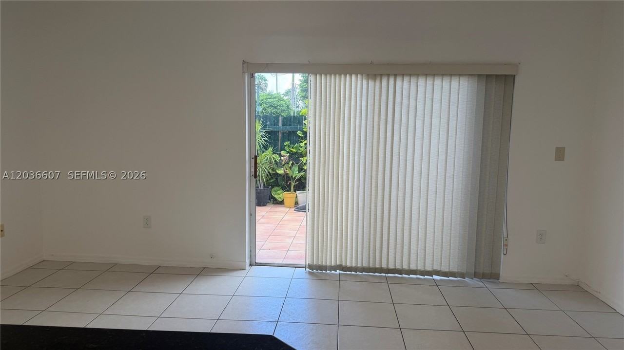 8340 Nw 10th St #1G - Photo 7 of 21