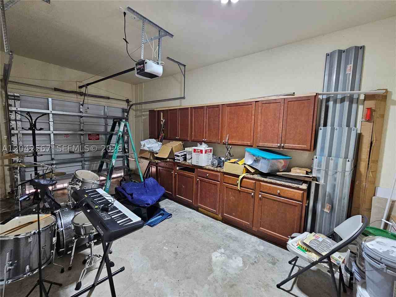 23991 Sw 114th Ct #1 - Photo 4 of 33