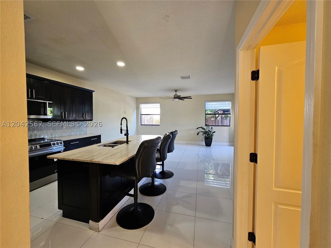 23991 Sw 114th Ct #1 - Photo 5 of 33