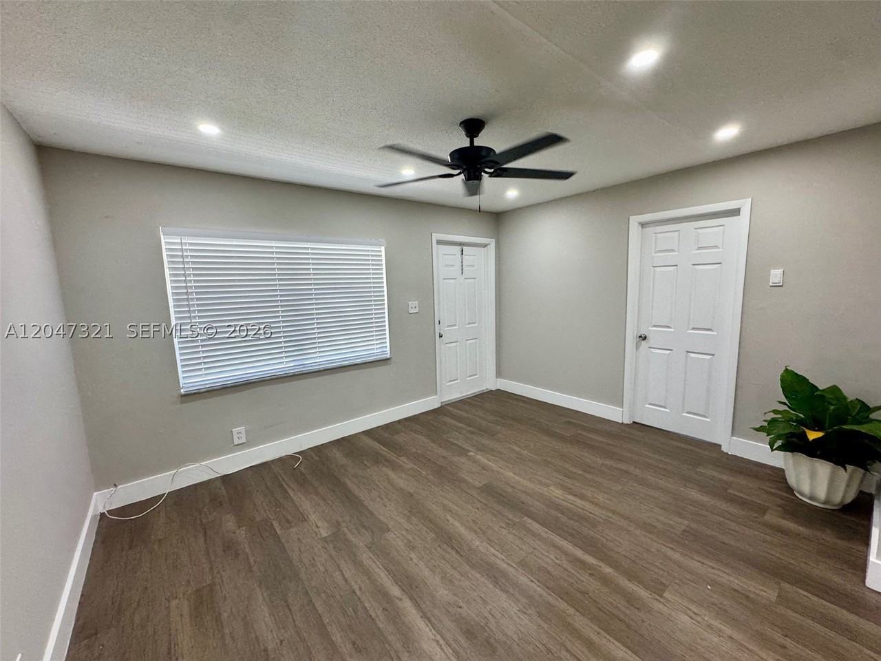 5410 Nw 16th St #1 - Photo 3 of 15