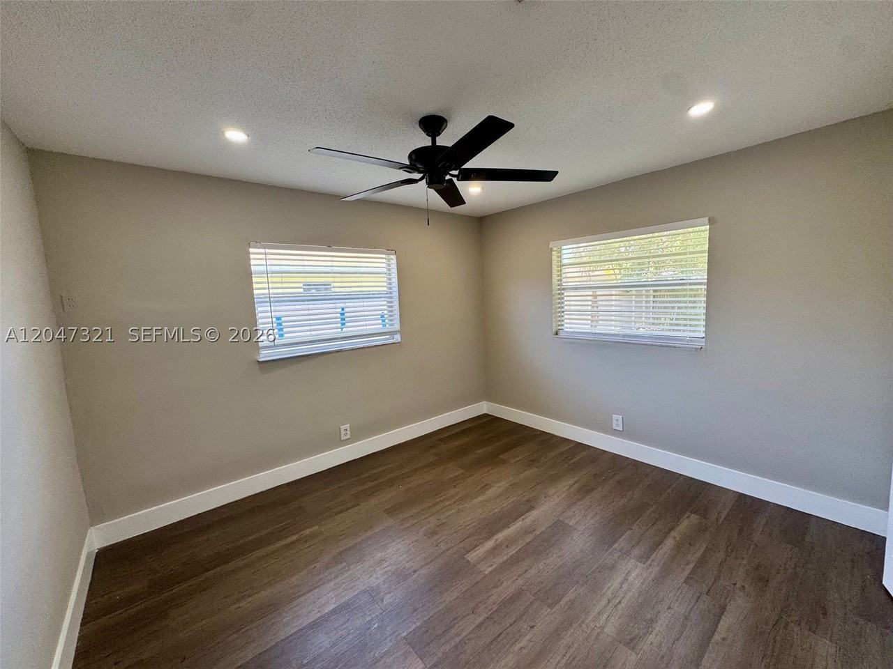 5410 Nw 16th St #1 - Photo 5 of 15
