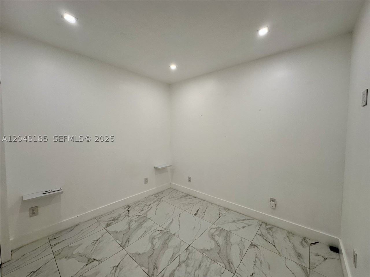 1309 Nw 55th Ter - Photo 3 of 20