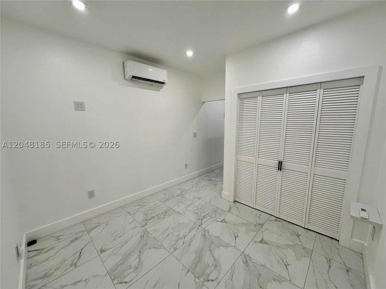 1309 Nw 55th Ter - Photo 4 of 20