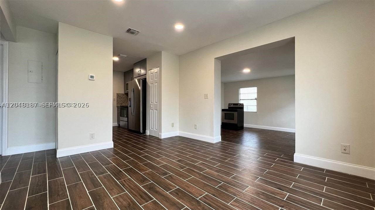 2130 Funston St #2130 - Photo 3 of 8