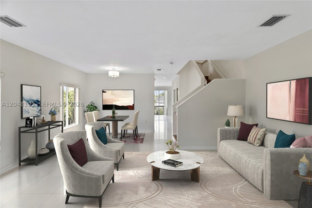 2782 Sw 33rd Ave #2782 - Photo 3 of 41