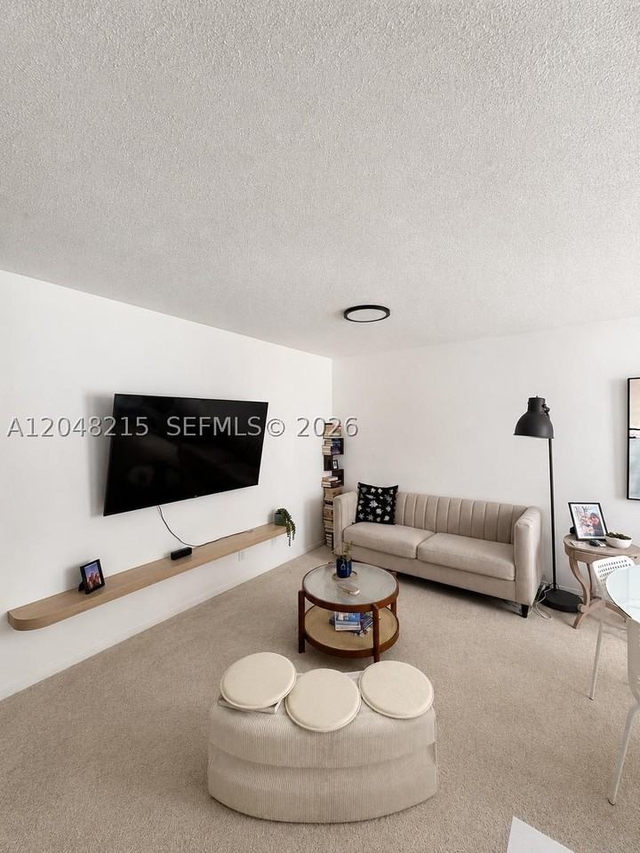3501 Van Buren St #6 - Photo 3 of 4