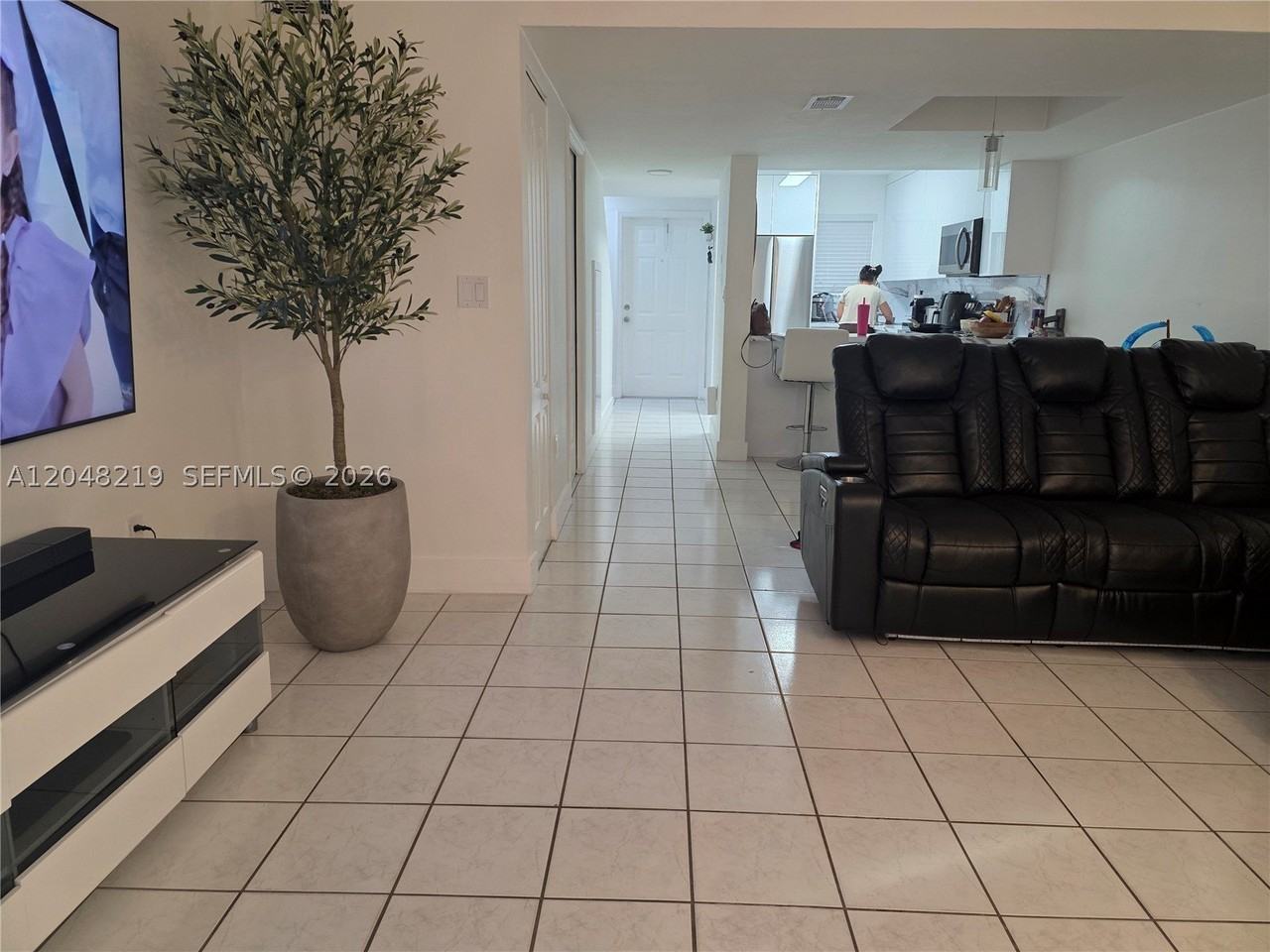 523 W 68th St #5 - Photo 3 of 36