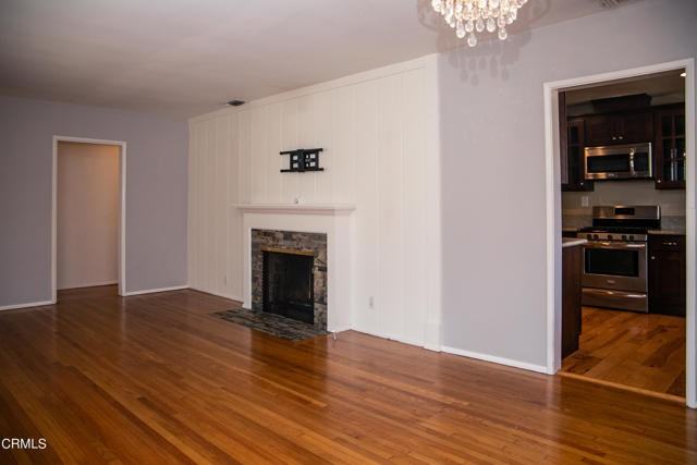 7601 Flight Ave - Photo 4 of 8