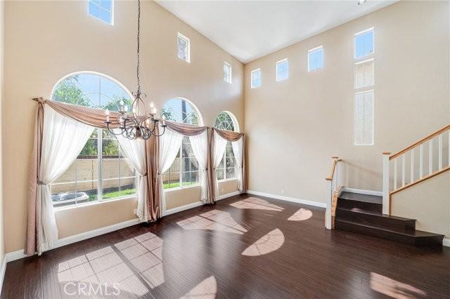11761 Fricker Ave - Photo 4 of 8