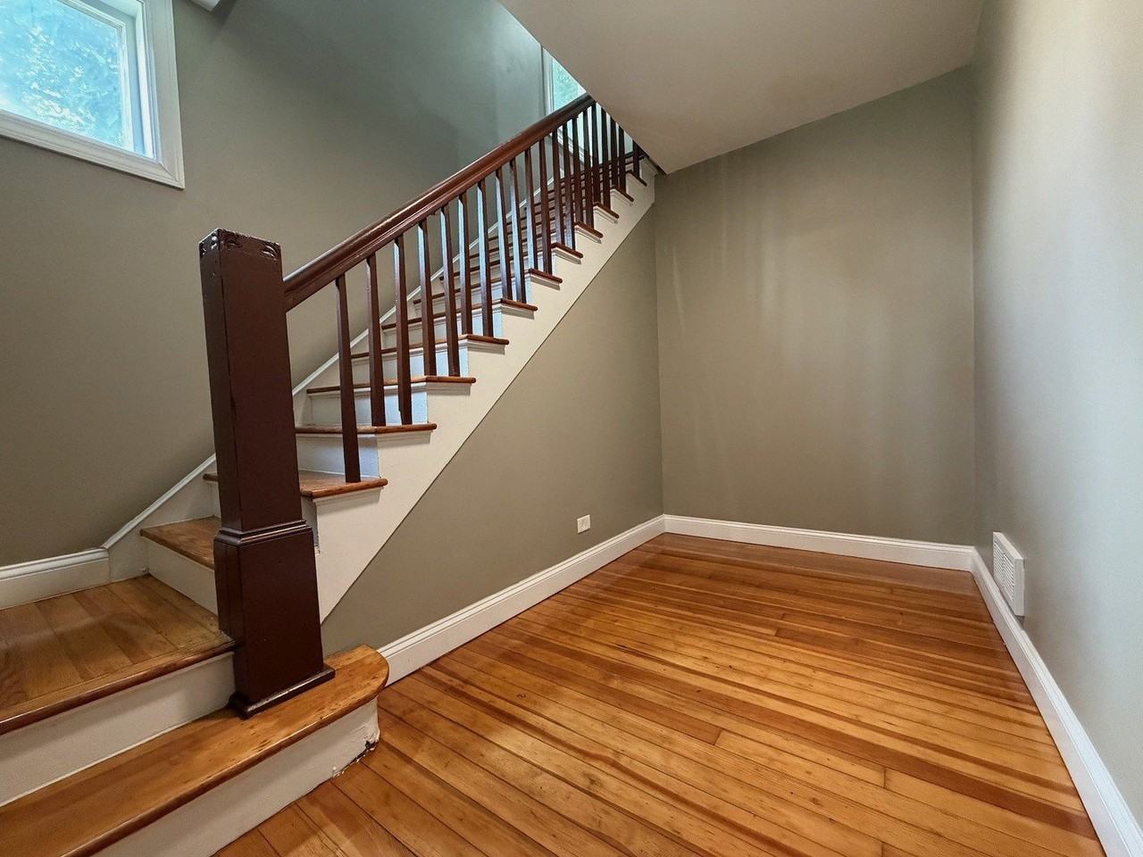 705 E Grant Hwy #2 - Photo 3 of 15