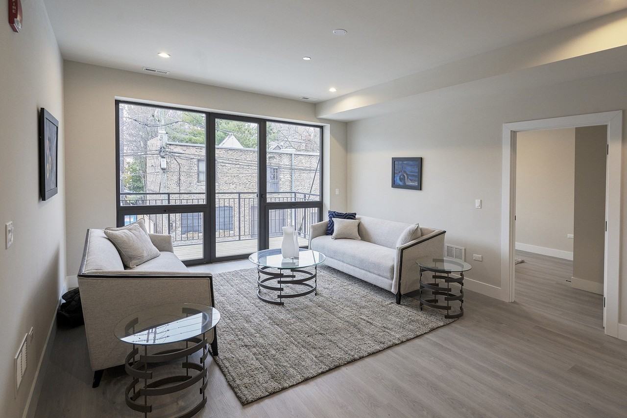 451 E Pershing Rd #301 - Photo 4 of 30